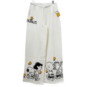 NWT Peanuts Charlie Brown Sweatpants Women’s Small